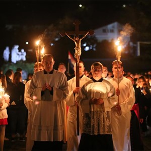 Biskup Šaško predvodio službu svjetla na zagrebačkom hodočašću u Mariju Bistricu